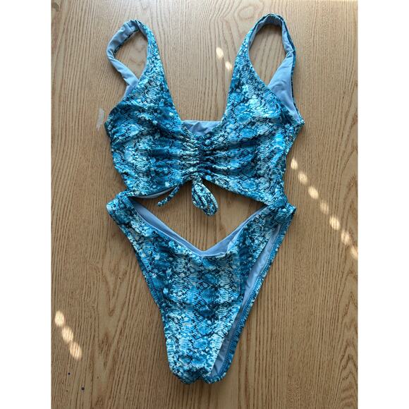 B4 New Frankie’s Bikinis Sexy 1pc Cut Outs Snake Print Monokini Swimsuit Blue Xs